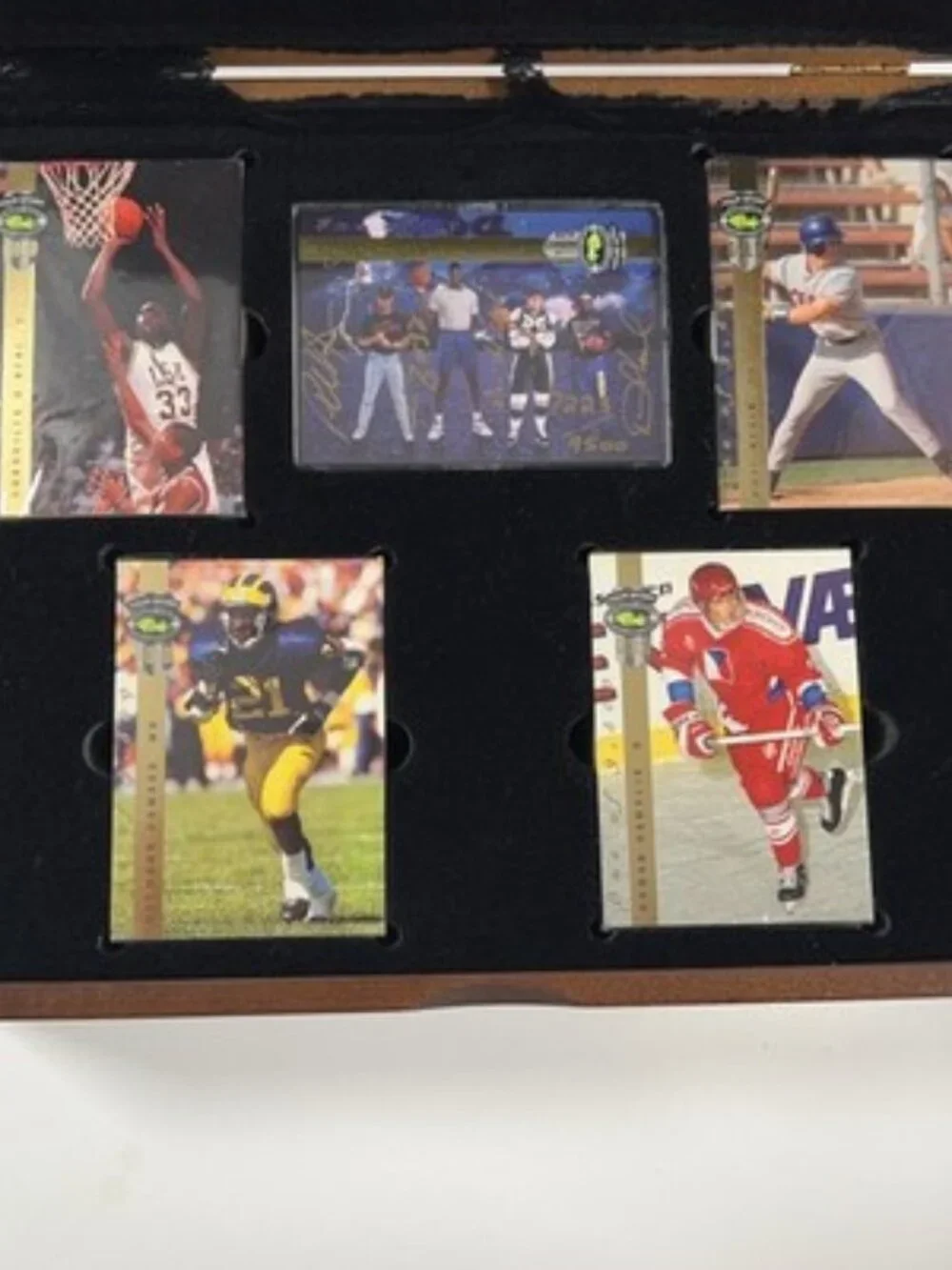 1992 Classic Four Sport Gold Foil Set Shaq Autograph 7223/9500 Wooden Box NEW